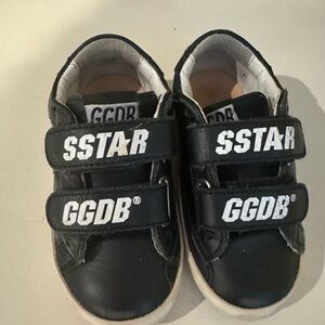 TODDLER GOLDEN GOOSE!!